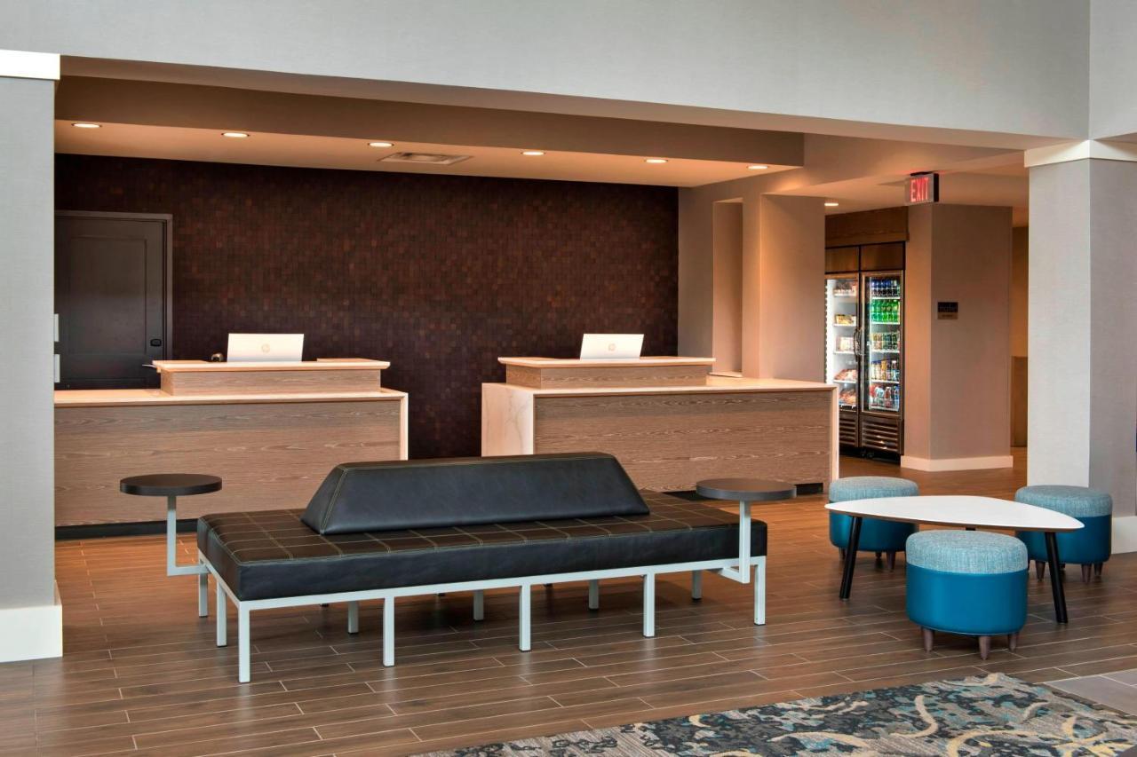 By Marriott Lancaster Hotel 3*