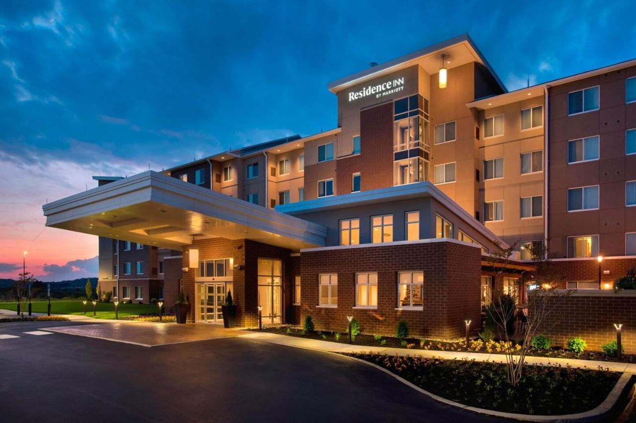 By Marriott Lancaster Rohrerstown